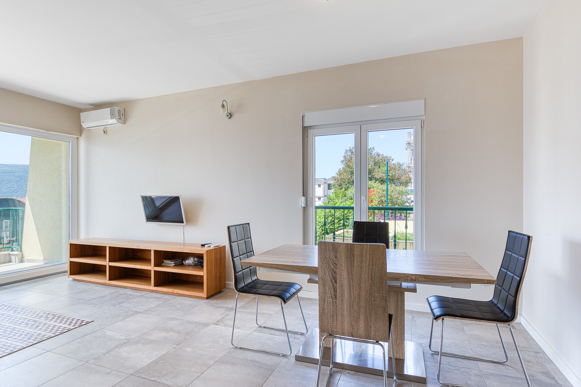 Image of Apartment - 2 Bedrooms - 1 Bathrooms for Sale in Herceg-Novi-Bijela-Montenegro, Image 9